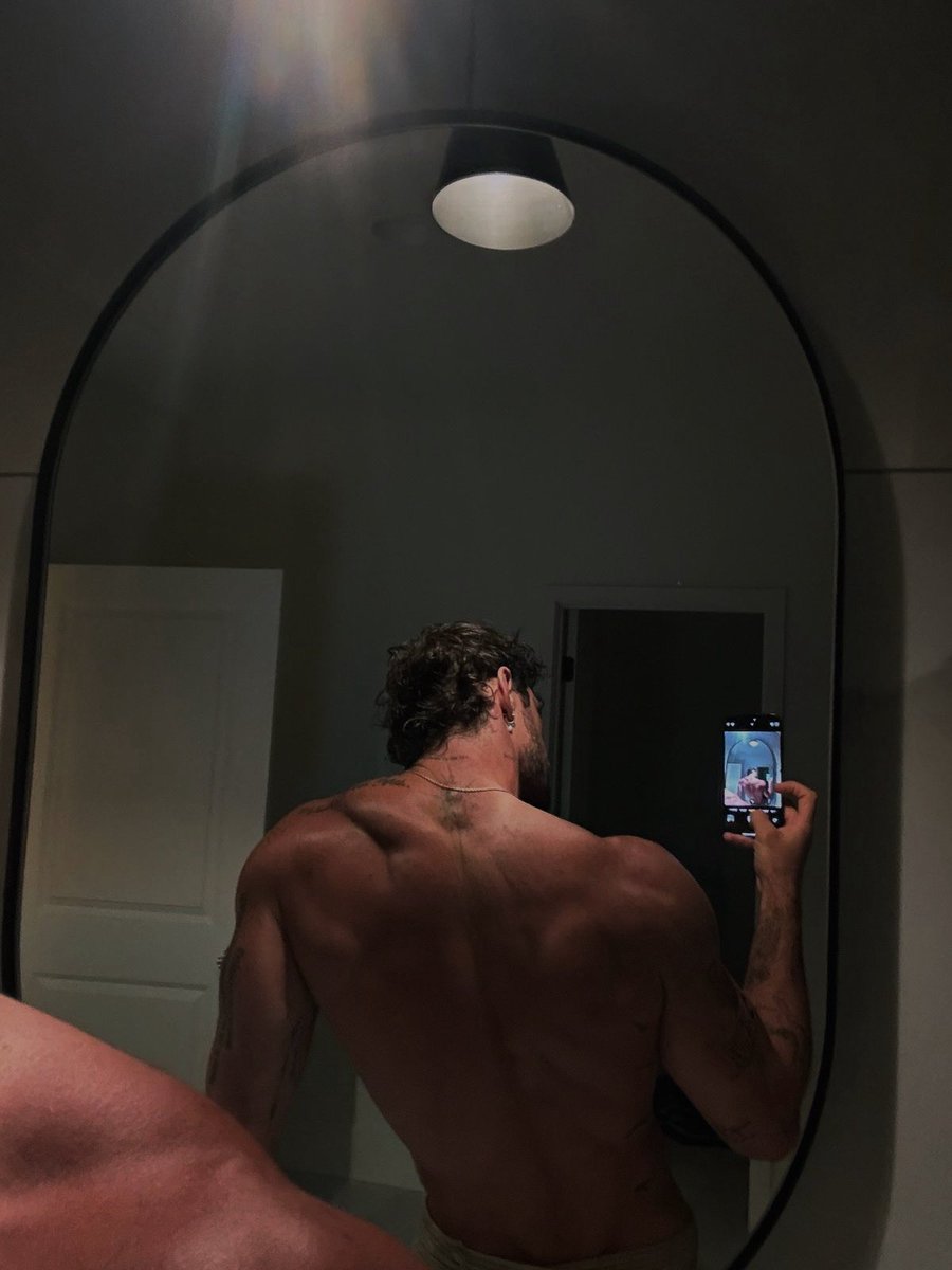 ⠀⠀⠀⠀⠀⠀

                   𝙄𝙉𝙎𝙏𝘼𝙂𝙍𝘼𝙈 𝙋𝙊𝙎𝙏

         Con cara de bueno para que
                   no se me note 

⠀⠀⠀.   ⠀≡     ⌕       ⊞      ♡       ○
⠀
⠀⠀