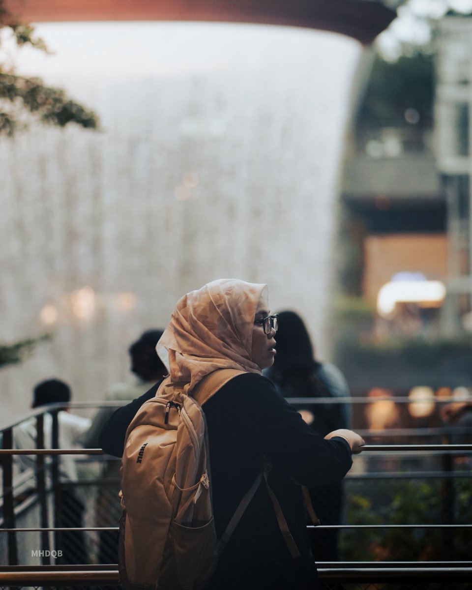 mohdnaqibhakimi's tweet image. Jewel Changi, 31 Dec 2025
.
.
.
#changiairport #singapore #sonya6000 #fe85mmf18 #lightroommobile