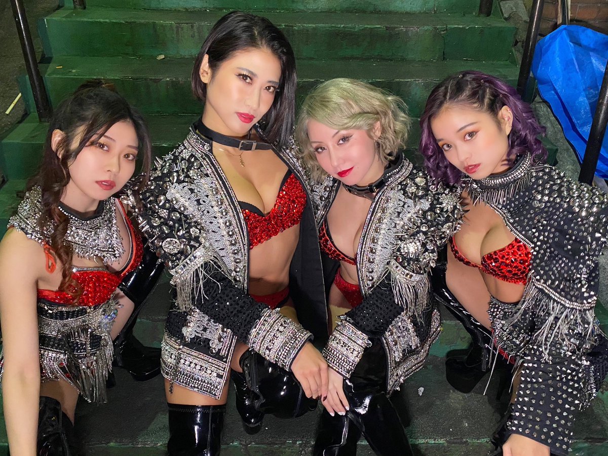 lam_burlesque's tweet photo. 🖤🔥 https://t.co/f5p2YdbY8c