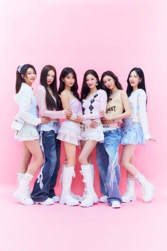 Official Interview📰] MOMOLAND celebrates their 10th anniversary