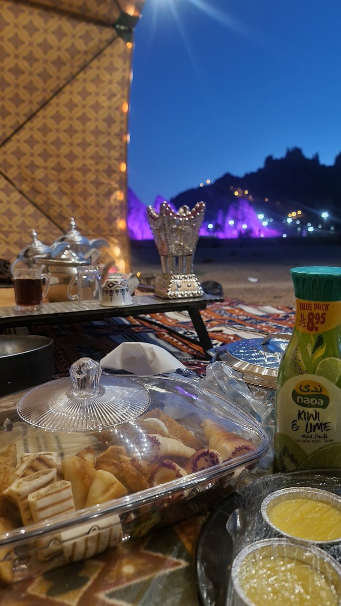 ada8404's tweet photo. رمضان كريم على الجميع https://t.co/5KZJPZdrpY