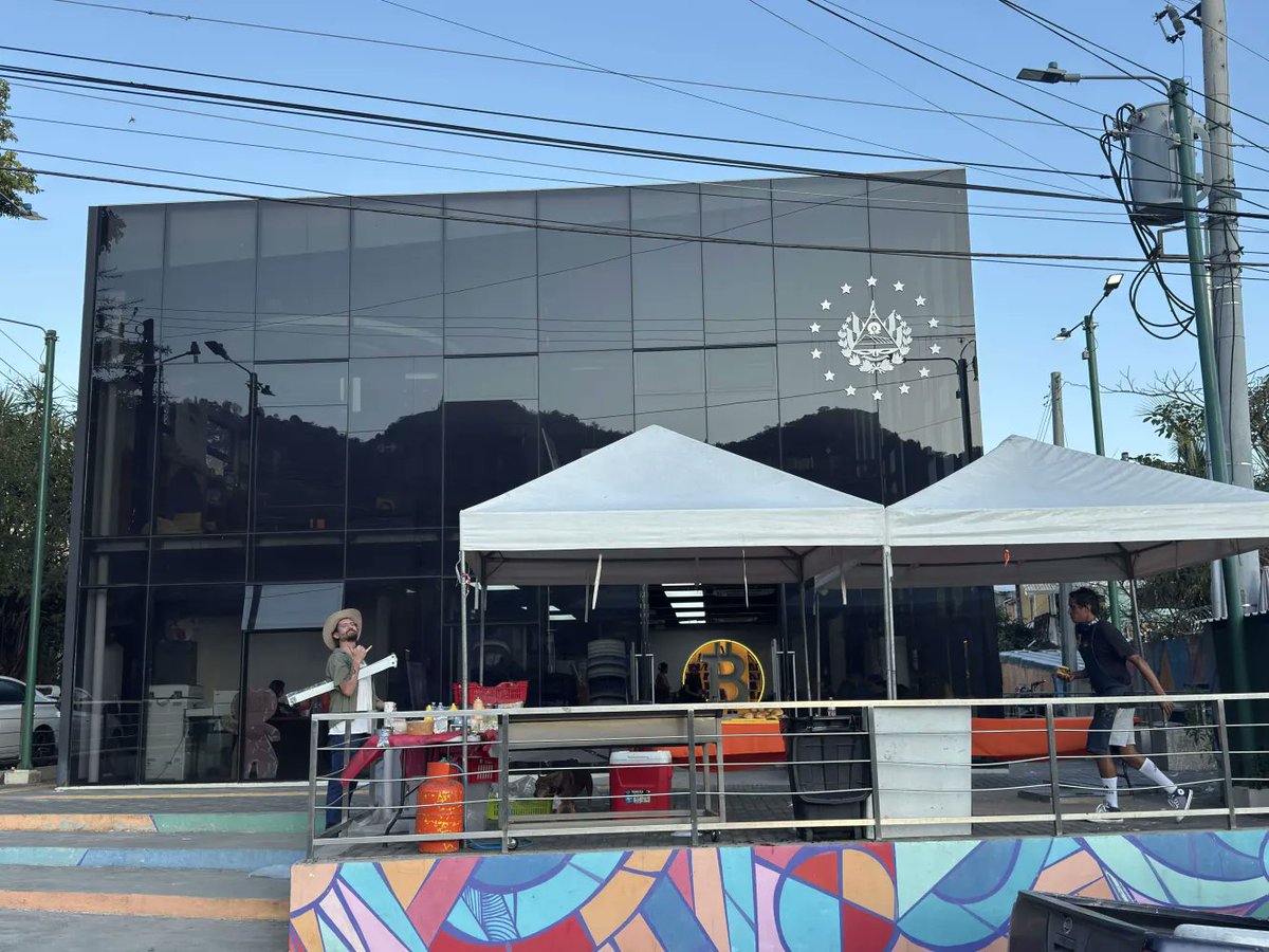 BitcoinZoneSV 🇸🇻 tweet media