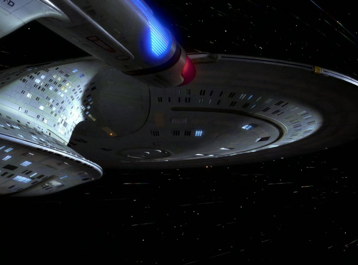 schumisnoopy's tweet photo. she's beauty, she's grace. i love you Enterprise-D https://t.co/hfgloNXR2x