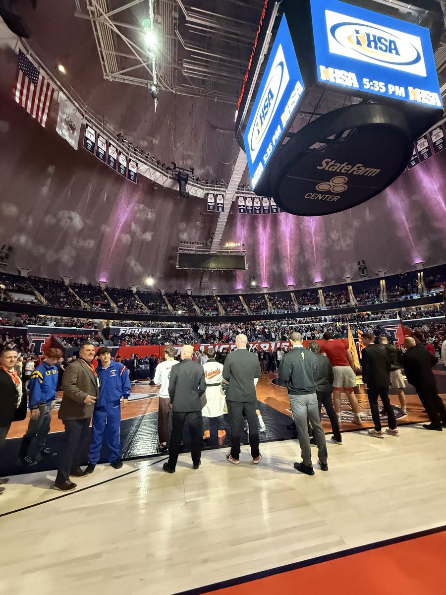 Brianna Ballog tweet media