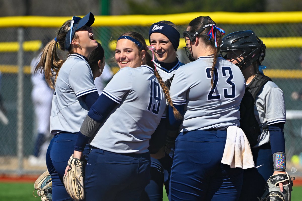The Lady Jags Varsity closed out the Allen tournament with a hard earned 6-5 victory over Prosper Richardson. Complete team win with Hayden Miller's triple for the walk-off!