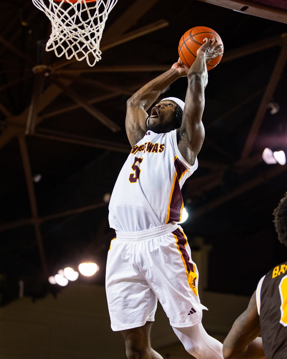 CMU Men's Basketball tweet media