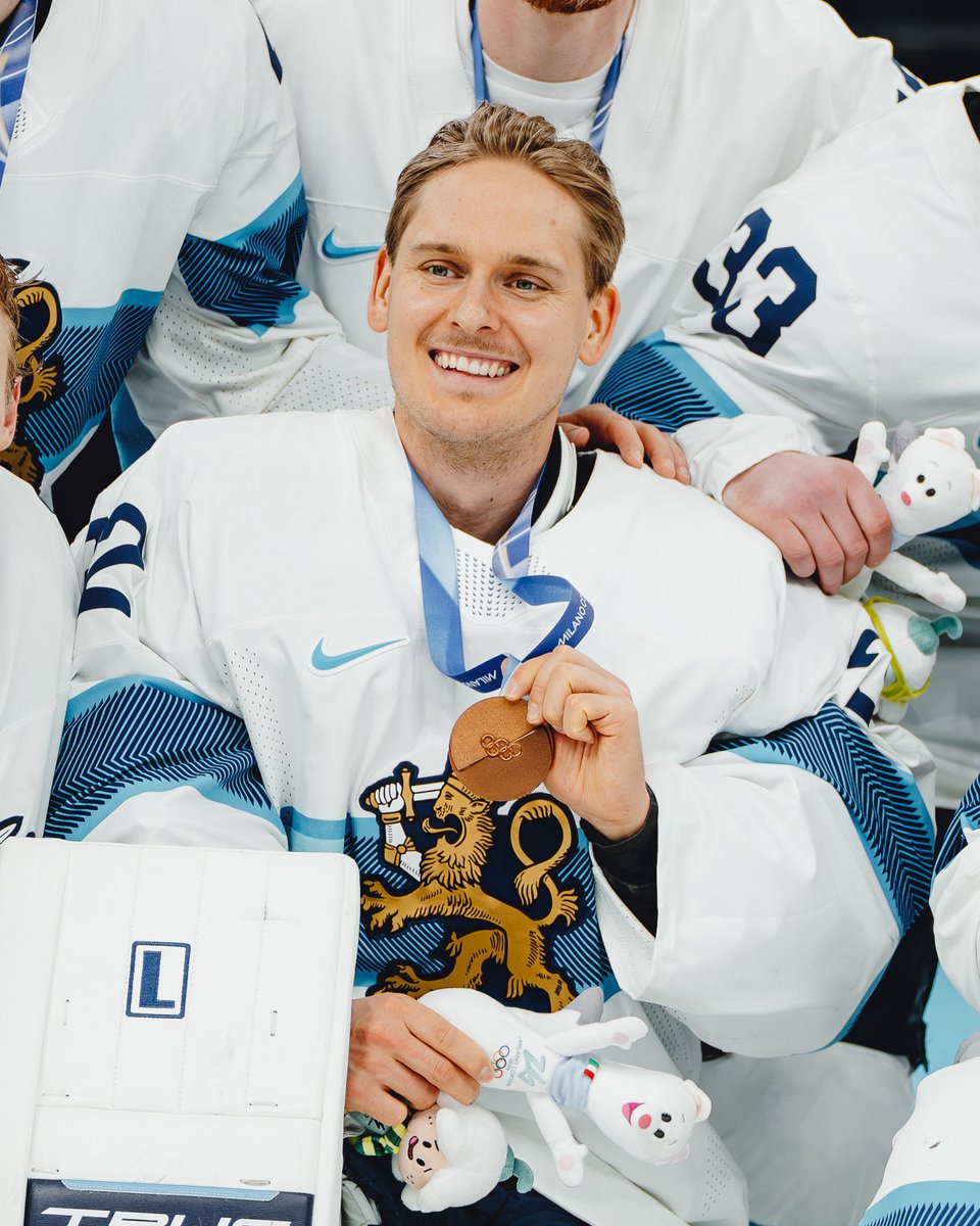 All smiles from our bronze medallist. 🥹🥉