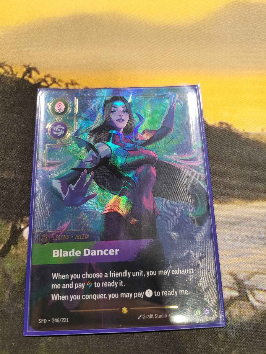 yukishy1523's tweet photo. So last night i pulled this rather nice specimen from a box of spiritforged alongside two showcase runes which are nice for when i eventually do build them out with draven (working on Green orange jax first though) #runeforge #spicypull https://t.co/MKMKm6odgW