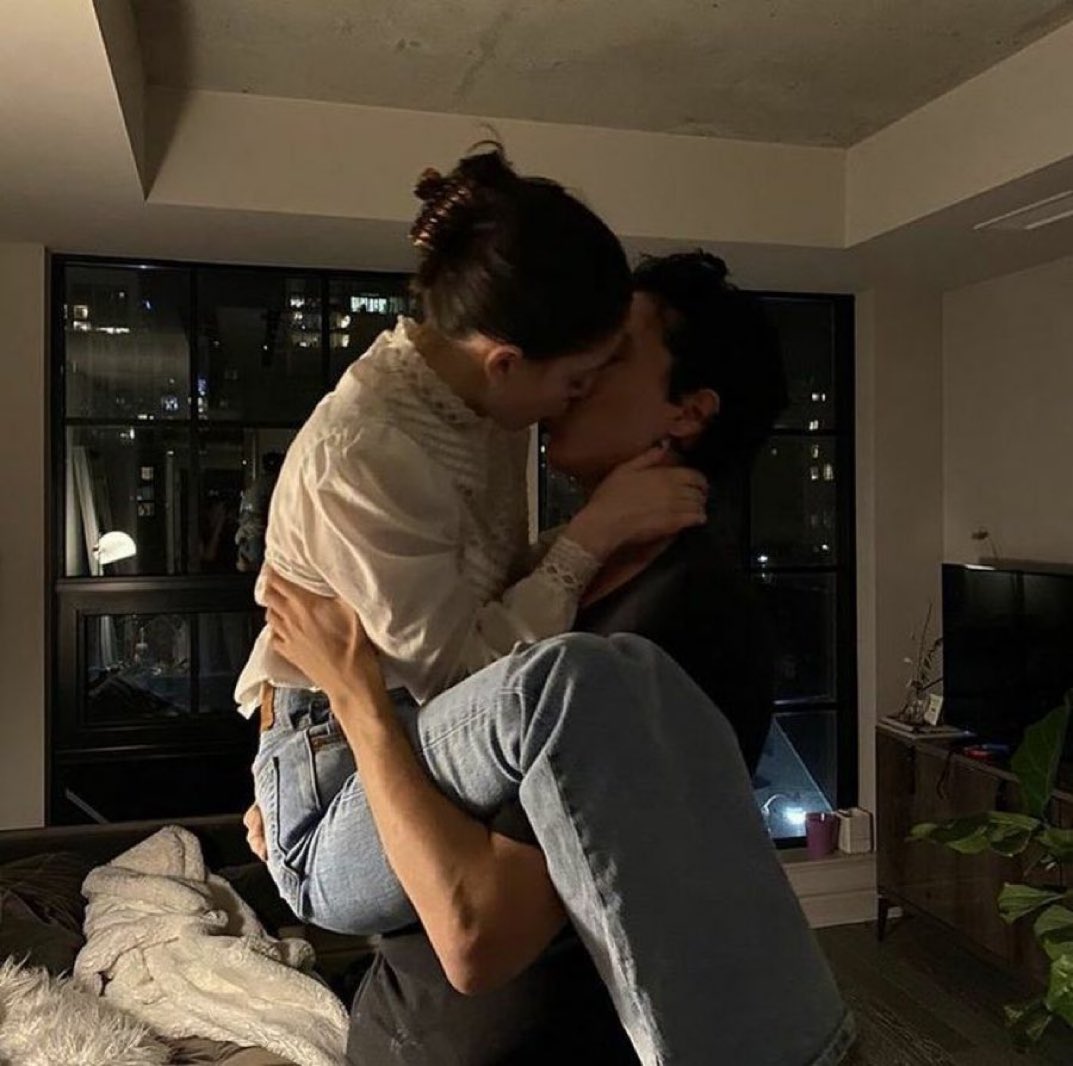 𐕣 (@loverp1c) on Twitter photo 