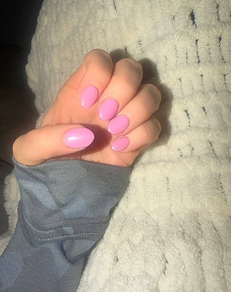 Glowed up, slowed down, staying in.
Highly recommend this kind of Saturday. 🤍