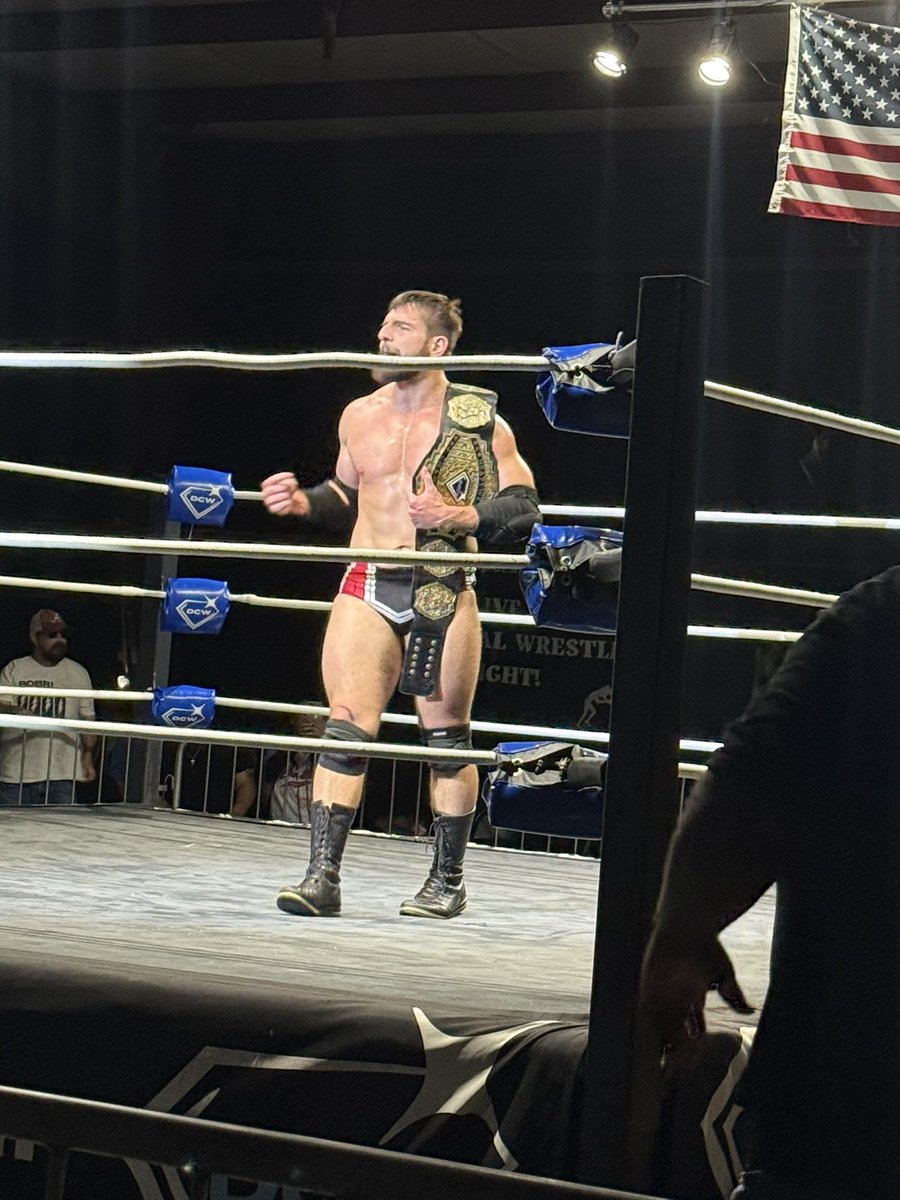 Andy V10 Hansen tweet media