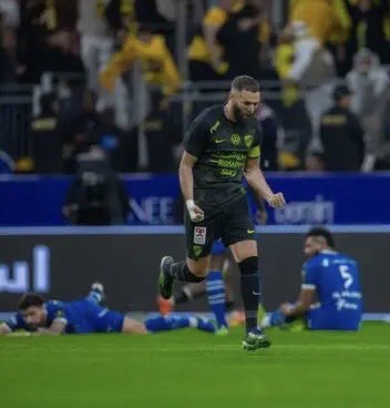 الحكومة 👆                             كوكو 💅🏻