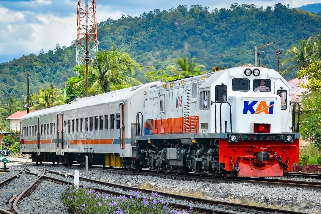 Kereta Api Indonesia tweet media