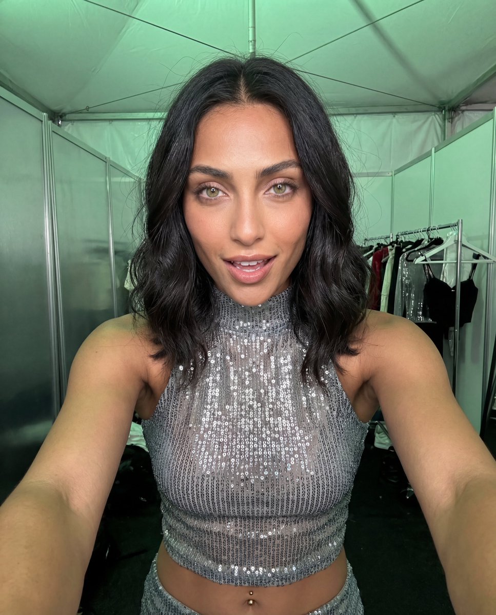 ruby1cruz's tweet photo. Lights on. Energy high. Iโm stepping into this moment fully ๐ค
Iโm excited, how about you?
#DubaiNights #ModelLife #ReadyForIt
FOLLOW ME:
Facebook: https://t.co/A8Wbxjc96C
Instagram: https://t.co/IvTRLoe6mx
X (Twitter): https://t.co/x89uyBtvlM
Telegram: https://t.co/w0KWbh2ujd
Threads: https://t.co/t0ct9Cuz2w