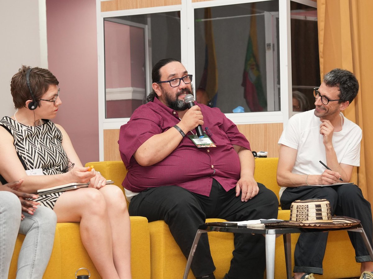 icarrdcolombia's tweet photo. @ICTA_UAB @UZH_en @MinAgricultura @MCarvajalinoV @uni_cartagena @KasiaPaprocki @LSEGeography @WorldFishers @CancilleriaCol @MinAmbienteCo @MinInterior @Cornell #HablemosDeReformaAgraria | "Frente a un modelo basado en el despojo, este Gobierno propone una reforma agraria de pactos territoriales que llegue a los lugares más olvidados, priorizando el agua como marco de vida": @Juanpasandovalc, Director de @UPRAColombia.

#ICARRD20🐝 https://t.co/sQBmFCXcMx