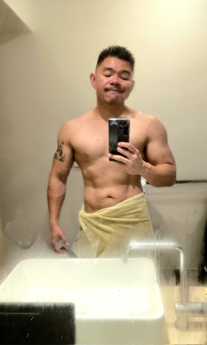 KeryJay89's tweet photo. Thinking about cheesecake or maybe Xiao Long Bao dumplings
๐ฐ๐ฅ
#sundayvibe #phresh https://t.co/T79bmJkLum