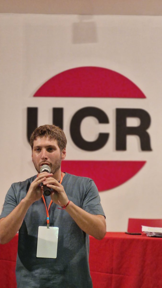 AgustinCantero's tweet photo. En tiempos donde el mundo vive una alarmante deshumanización, la organización de los que creemos en una sociedad con rostro humano es fundamental.
Por eso renovamos nuestras autoridades y reafirmamos nuestro compromiso con la democracia, solidaridad y la igualdad. https://t.co/03ssVRUSFl