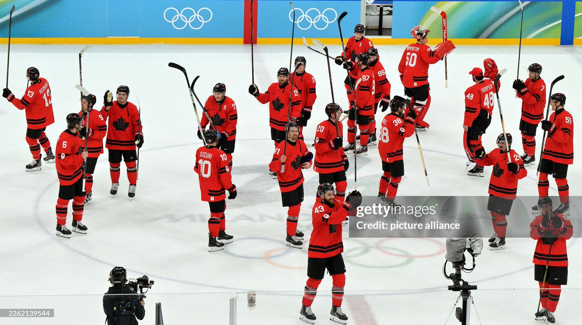 princessrica84's tweet photo. Upon hearing the responses from both, I’m noticing the Americans seem very focused on beating Canada and proving that they are better than Canada. 
The Canadians are focused on winning gold and making us, their country, and families proud. 
The two are not the same. #TeamCanada https://t.co/b8LteLizvz
