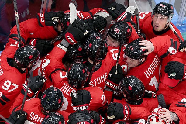 princessrica84's tweet photo. Upon hearing the responses from both, I’m noticing the Americans seem very focused on beating Canada and proving that they are better than Canada. 
The Canadians are focused on winning gold and making us, their country, and families proud. 
The two are not the same. #TeamCanada https://t.co/b8LteLizvz