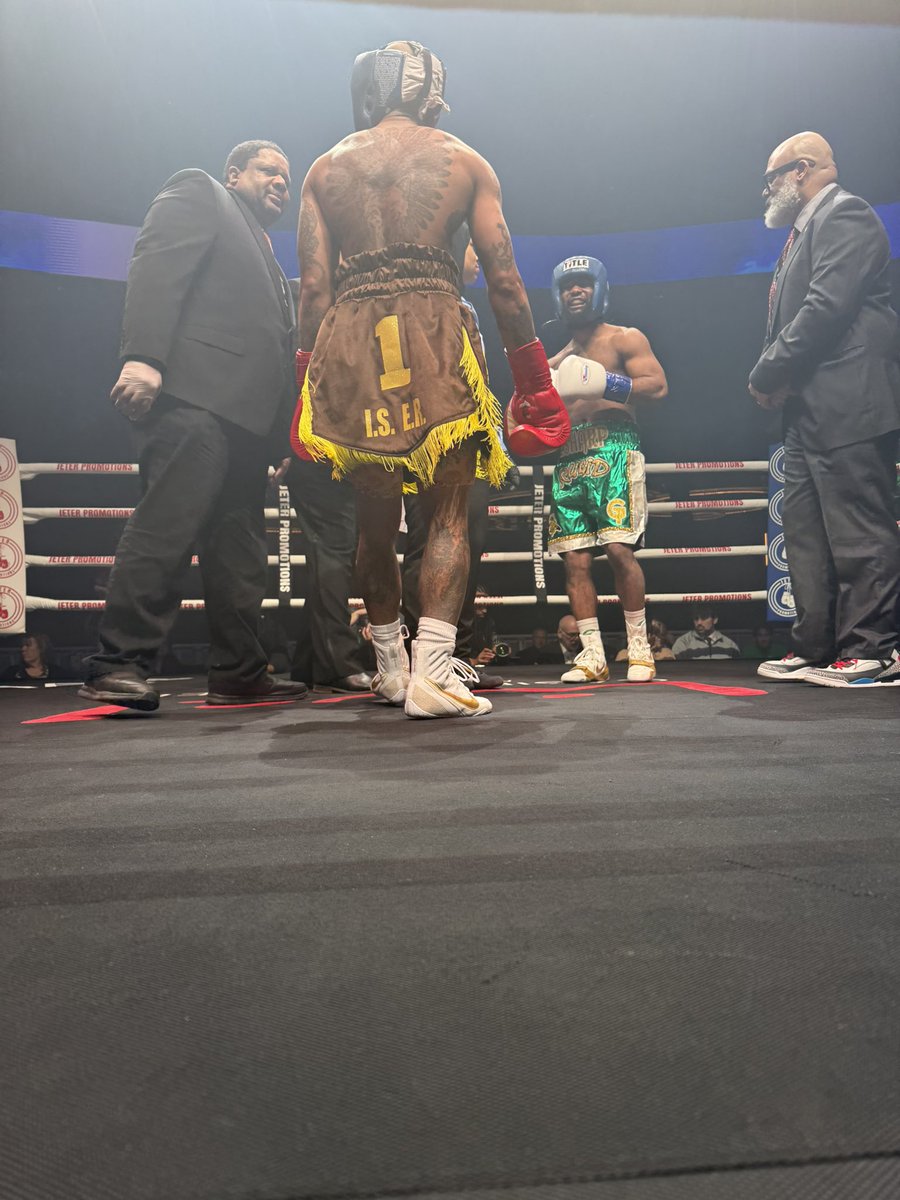 JeterPromotions tweet media