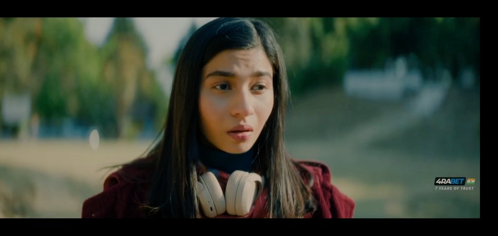 RO हि त् tweet media