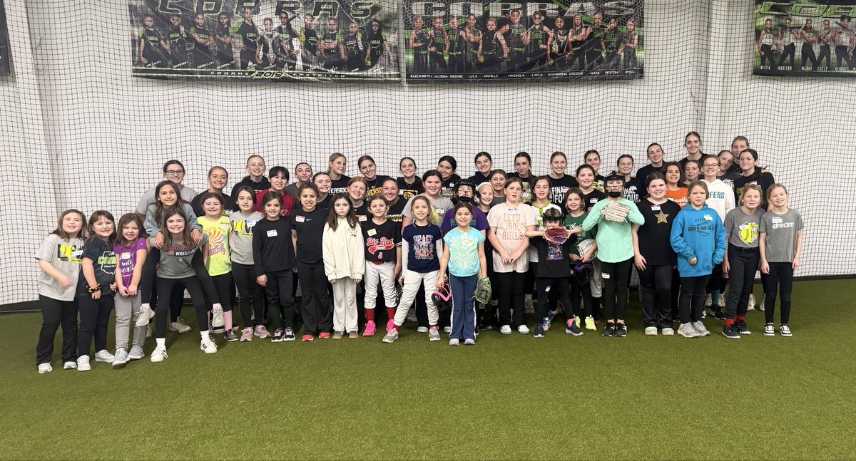 Was great to see so many young softball players today at our first day of youth camp!! Way to work hard!! Can’t wait for next week!! 
🖤💛💪💪
<a href="/Riverside_athl/">Riverside Athletics</a>