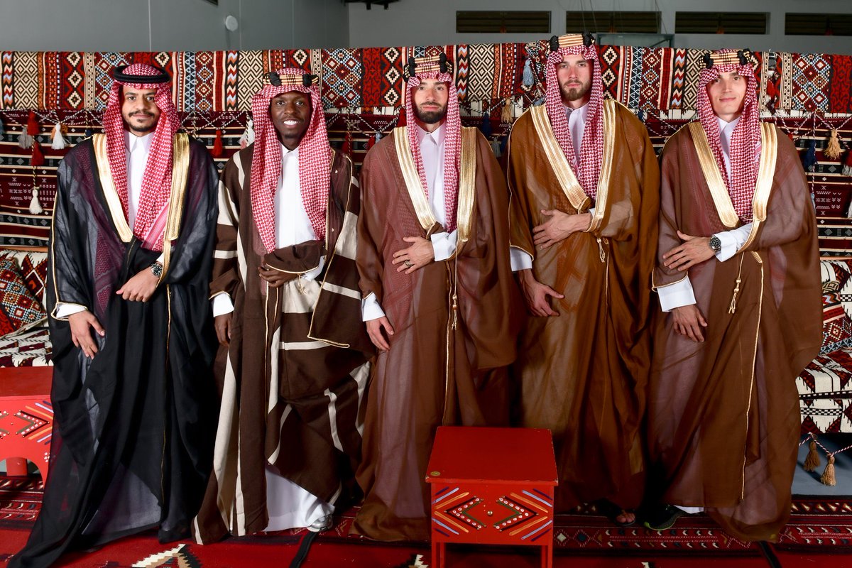 📸 || لاعبين نادي #الشباب بزي السعودي احتفالاً بيوم التأسيس 🇸🇦🤍