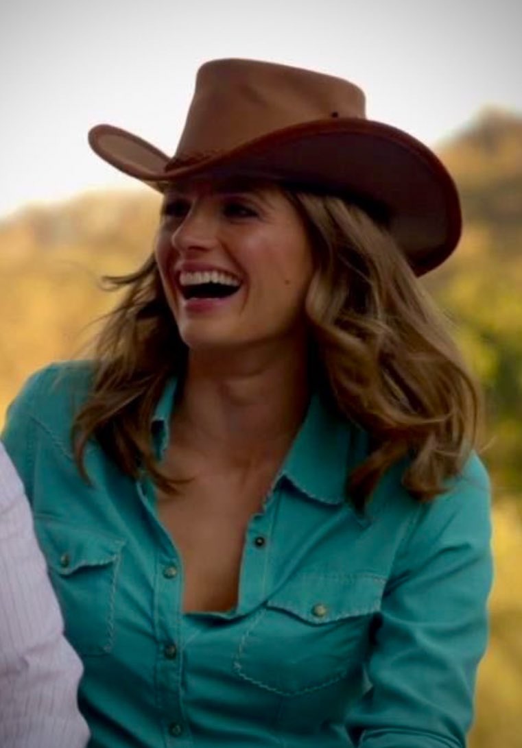 honey you’re familiar like my mirror years ago 💛