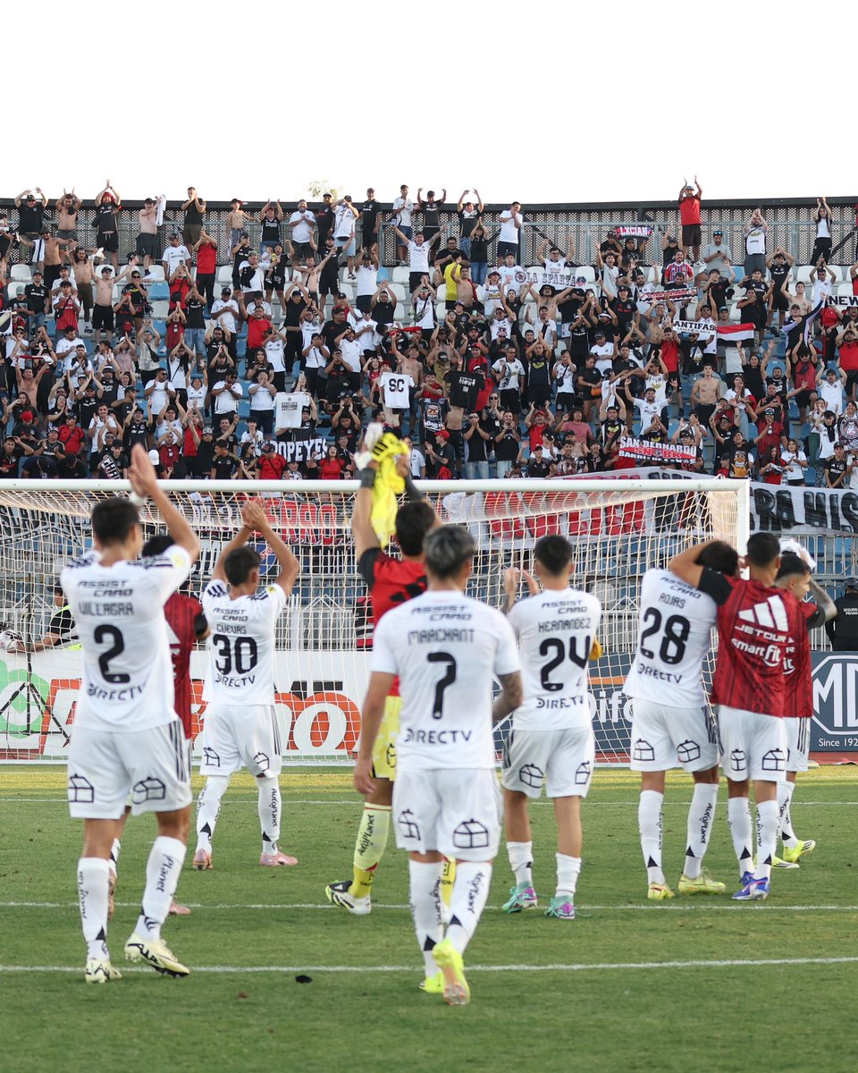 ColoColo's tweet photo. Misión cumplida 😎🤟🏼

Volvemos a Santiago con los tres puntos para afrontar una semana especial ⚪️⚫️ https://t.co/0MKlNOOUDO