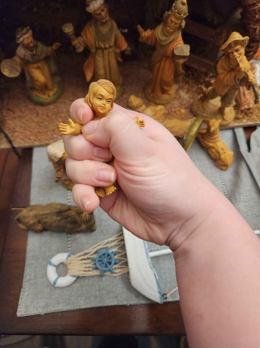 𝕋𝕖𝕒𝕘𝕦𝕖 𝕌𝕟𝕜𝕟𝕠𝕨𝕟 🧡💛🧡🌻 tweet media