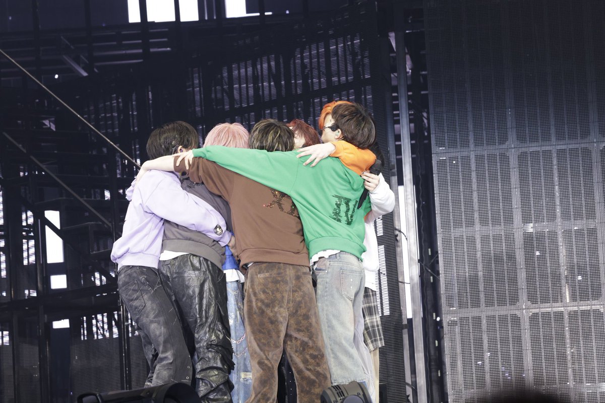 n a n a 🍙 tweet media