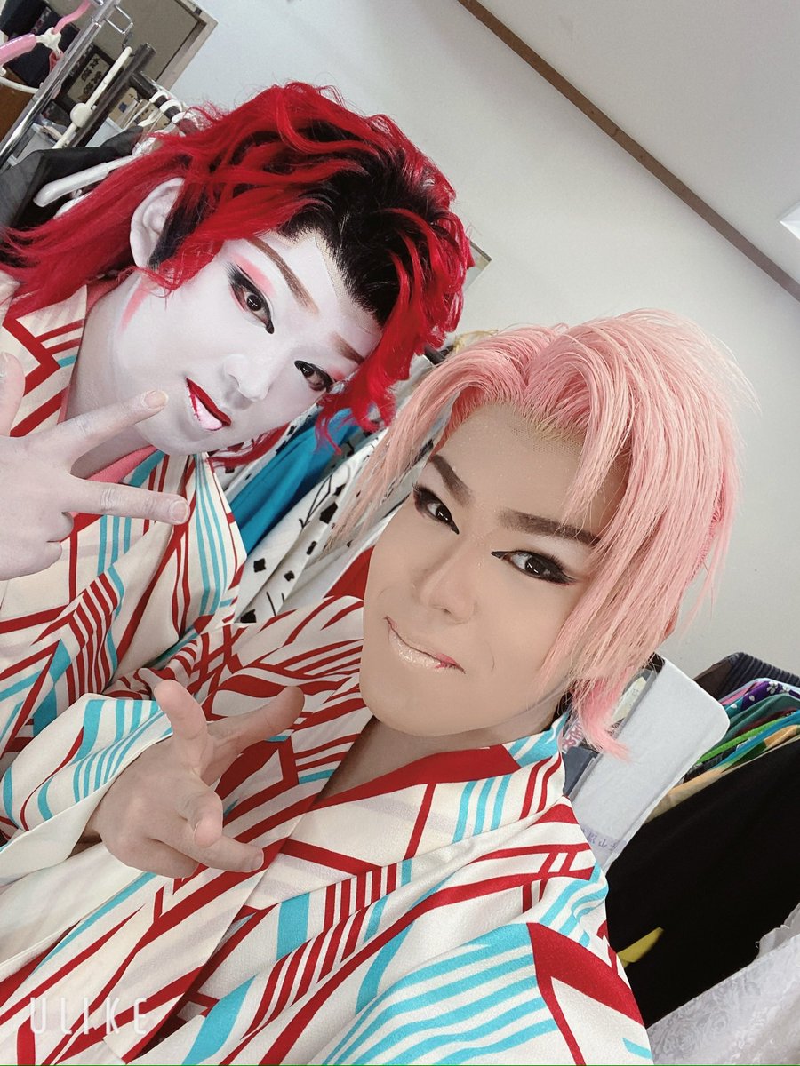 x9Ugeu6200ZuLIK's tweet image. ハッピーバースデー兄様🎊🎊
いつも、
いっっっっっっつも、
こき使ってくれてありがとう🙄🙄🙄
今日は誕生日公演、頑張ろうぞ♪
#大衆演劇
#市川ひと丸劇団
#市川ひと丸
#市川とと丸