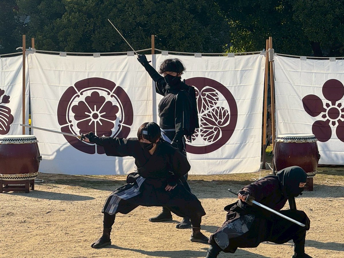 公式】徳川家康と服部半蔵忍者隊 / Hattori Hanzo and the Ninjas