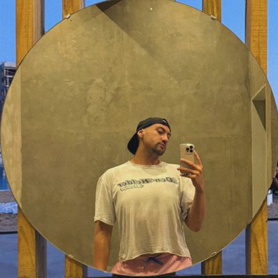 FToraless's tweet photo. #NuevaFotoDePerfil https://t.co/Poc5adCEAr