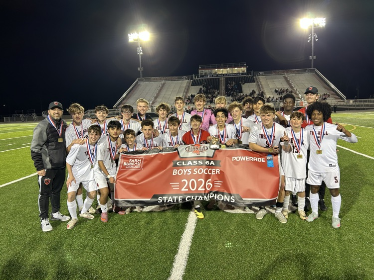 TweetDCS_CHHS's tweet photo. STATE CHAMPS!!!⚽️⚽️⚽️ https://t.co/vmJzUATVej