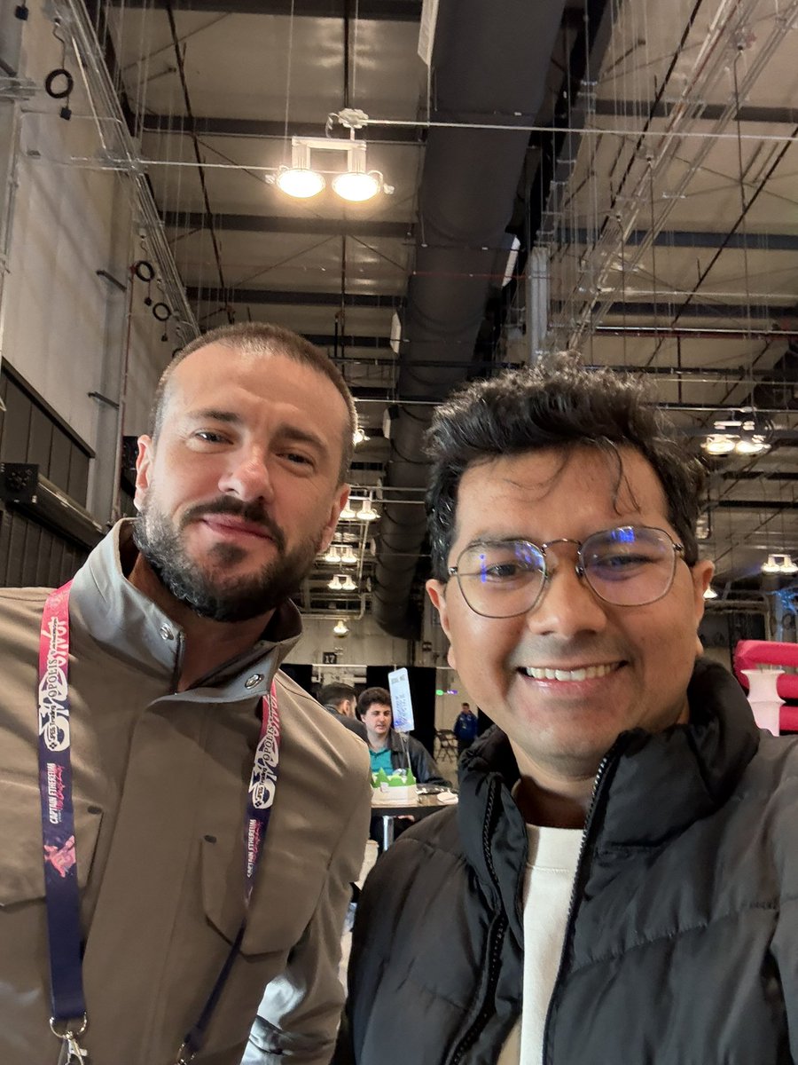 Sumeet (chaos time) tweet media