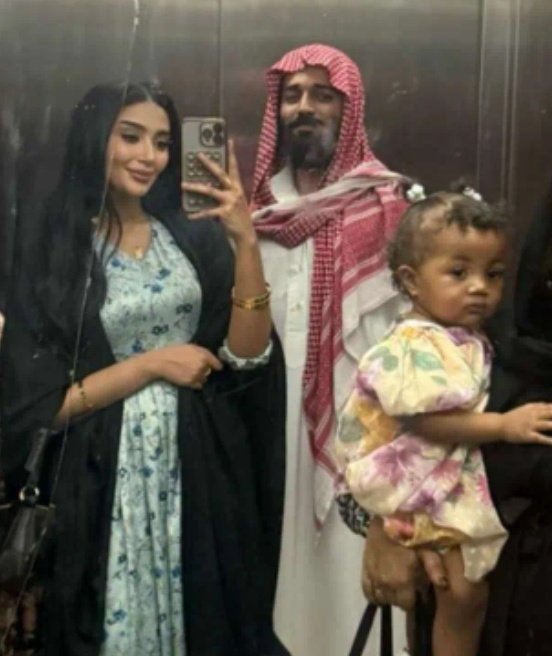 اخيراااا صوره عائليه ياسعد😭