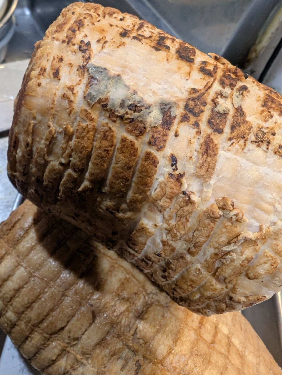 mskzhys04's tweet image. おはようございます

三連休真ん中
限定「味噌ラーメン」２日目！

表面炙った煮豚バラは絶品です！

本日も通常営業
よろしくお願いします