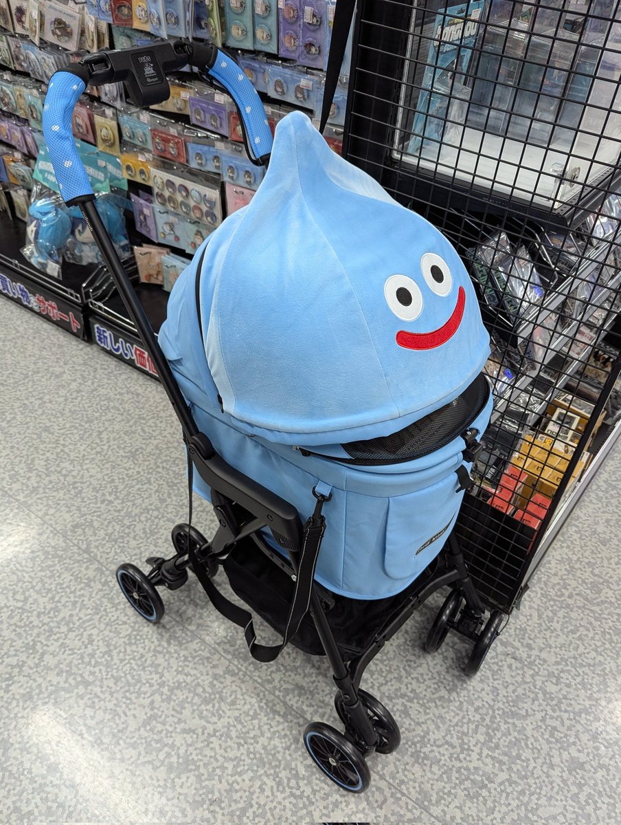 I'm in Japan and this slime stroller inspired me 🦞✨