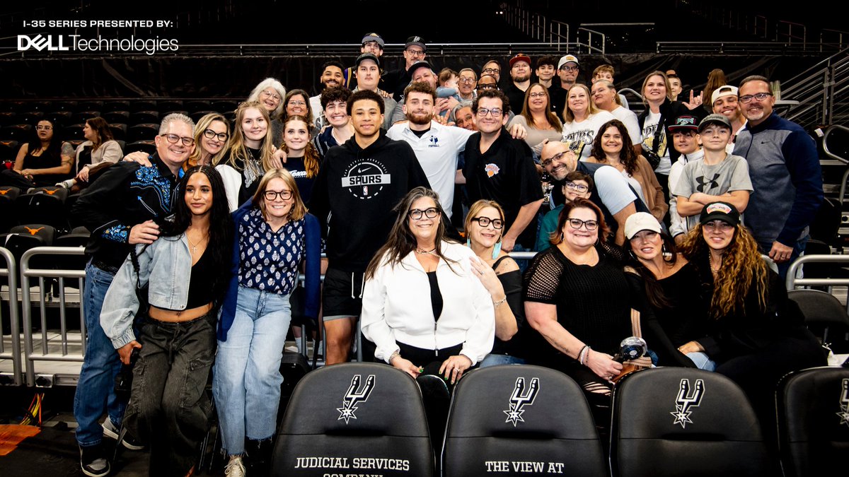 CB spent time pregame with our fam in the deaf community here in Austin 🫶👏
@DellTech | #sponsored