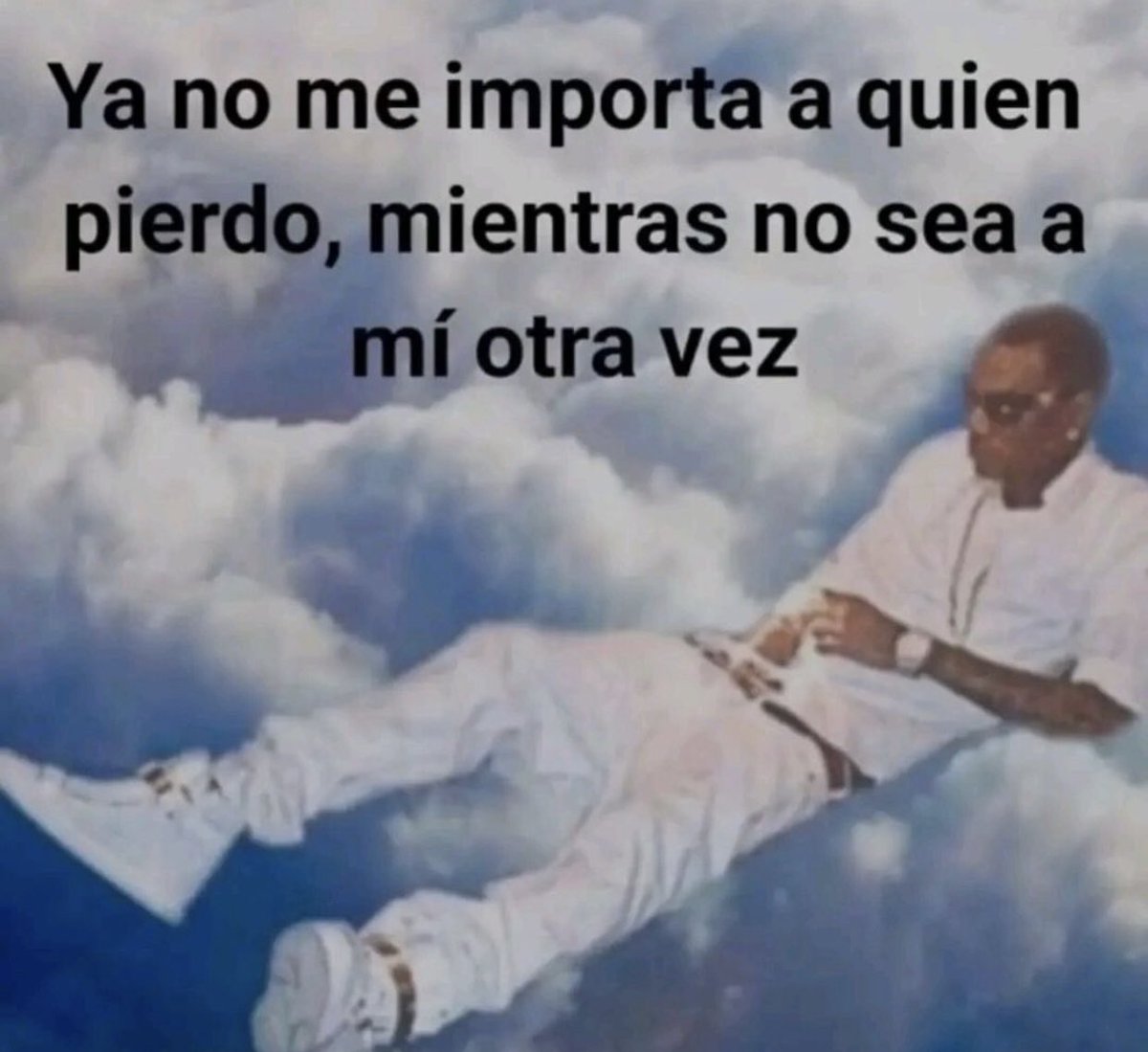 triste y con ganas de morirme ☹︎ (@cxrrly) on Twitter photo 