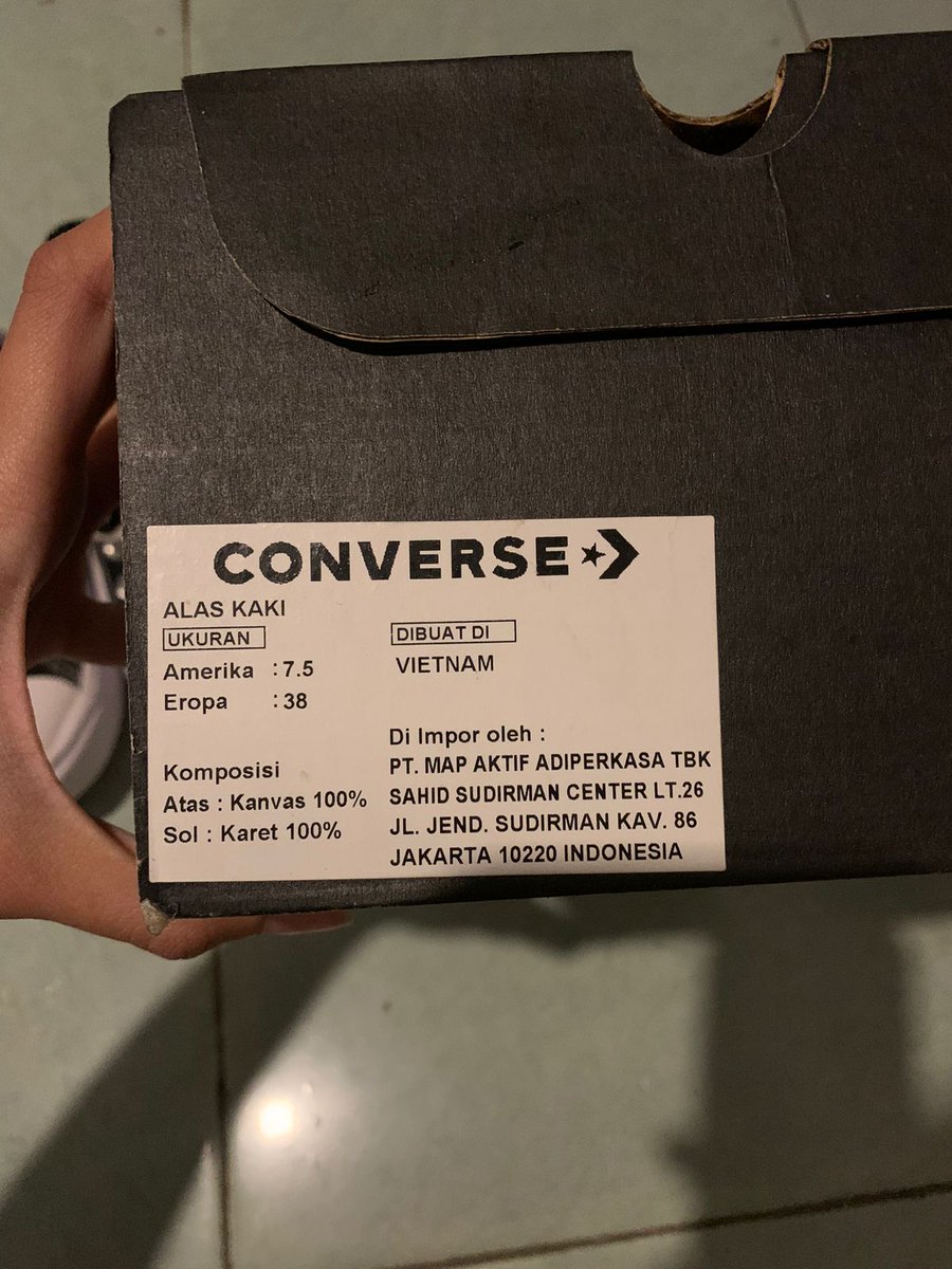 cl_xiii's tweet photo. Converse chuck ori ukuran 38(women) 500k https://t.co/UPbymRsoYX