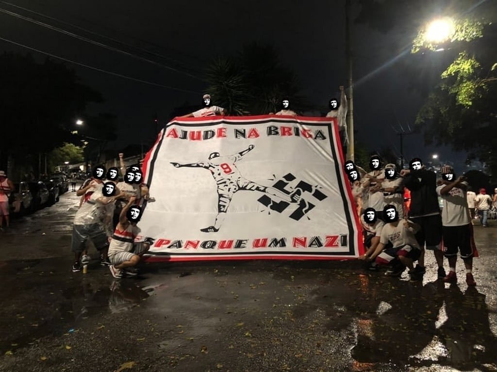 ❝Help the fight, beat up a nazi❞

📍São Paulo FC, Brazil