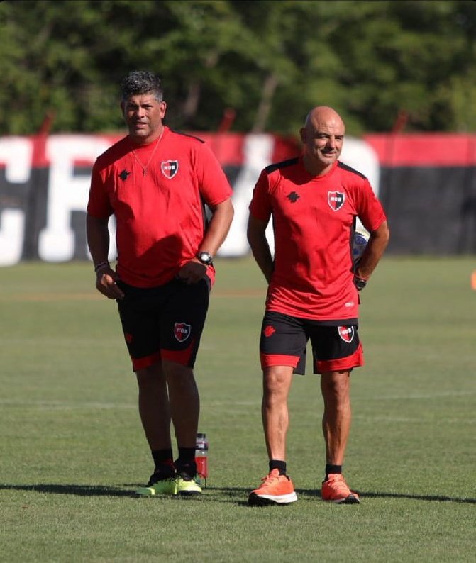Acaban de despedir a la dupla Orsi Gomez.
#Newells
<a href="/L28Store/">L28Store | Papelería Creativa</a>