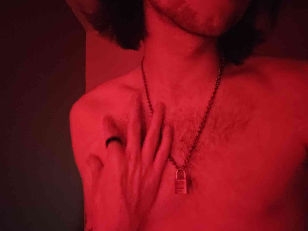 Deadfred8bread tweet media