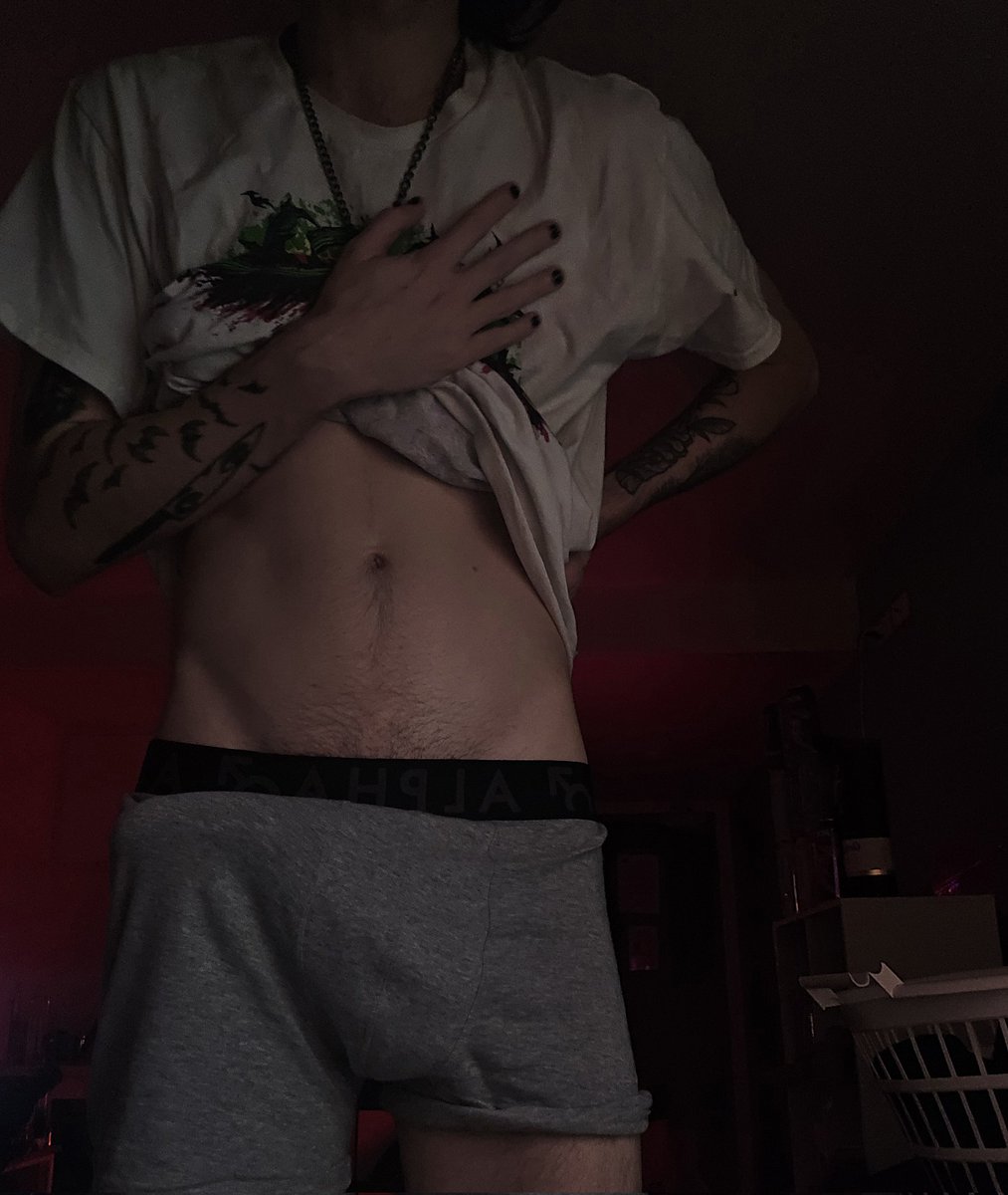 Deadfred8bread tweet media