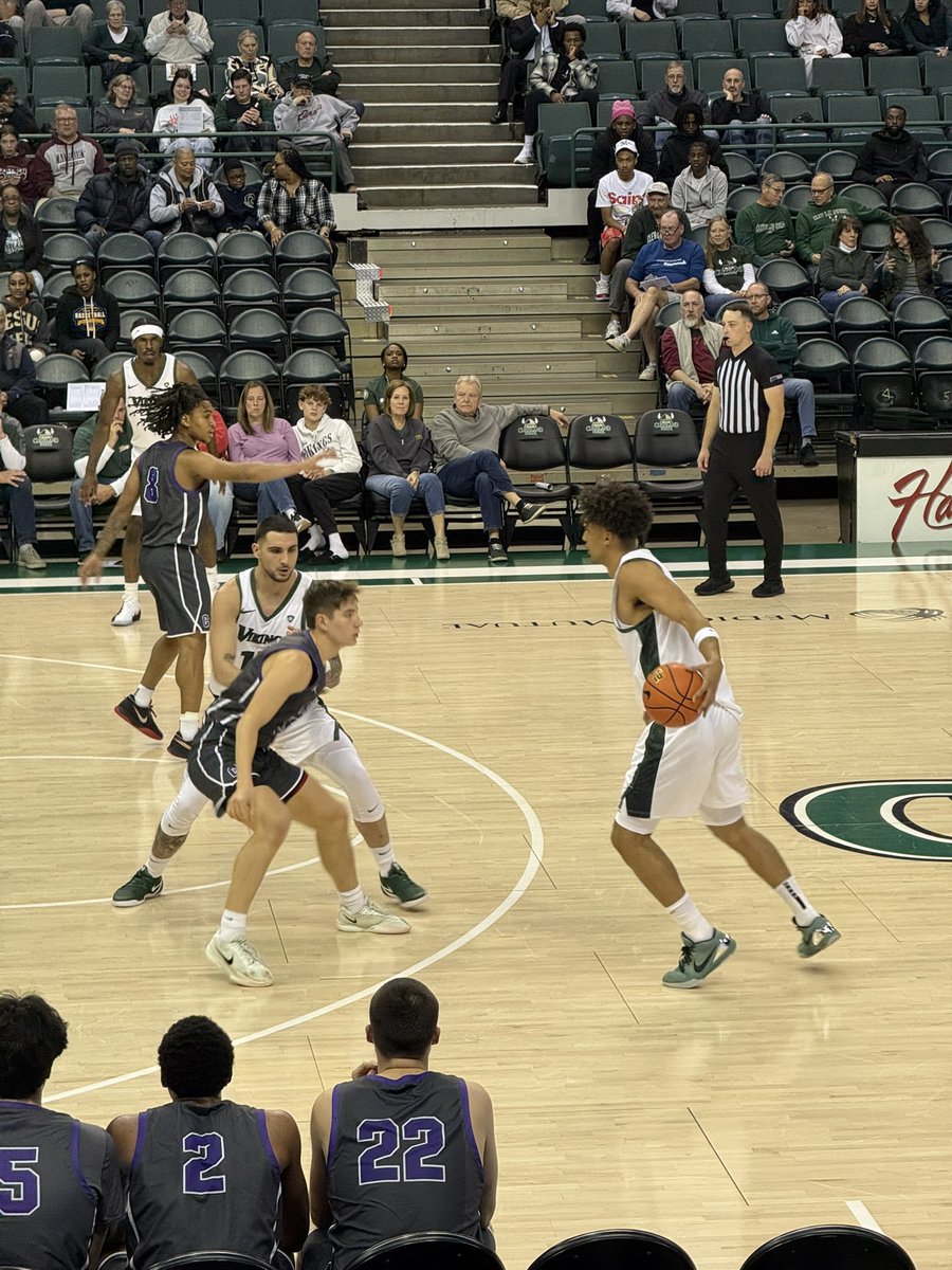 kevdavies22's tweet photo. My dude @cade_cd2 just finished his Soph season at Capital &amp;  I couldn’t be more proud- kid grew by leaps &amp; bounds moving into the 6th man role- Junior year loading &amp; will be a PROBLEM! Plays the RIGHT way, tremendous shooter &amp; ELITE defender- LOVE YOU 5! https://t.co/TfI1fyFhMJ