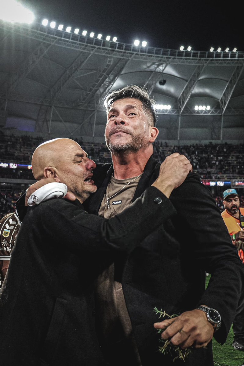 ⛔️🇦🇷 FAVIO ORSI Y SERGIO GÓMEZ FUERON DESPEDIDOS COMO ENTRENADORES DE NEWELL’S.

Duraron solo SEIS PARTIDOS. ⚠️

[<a href="/CLMerlo/">César Luis Merlo</a>]