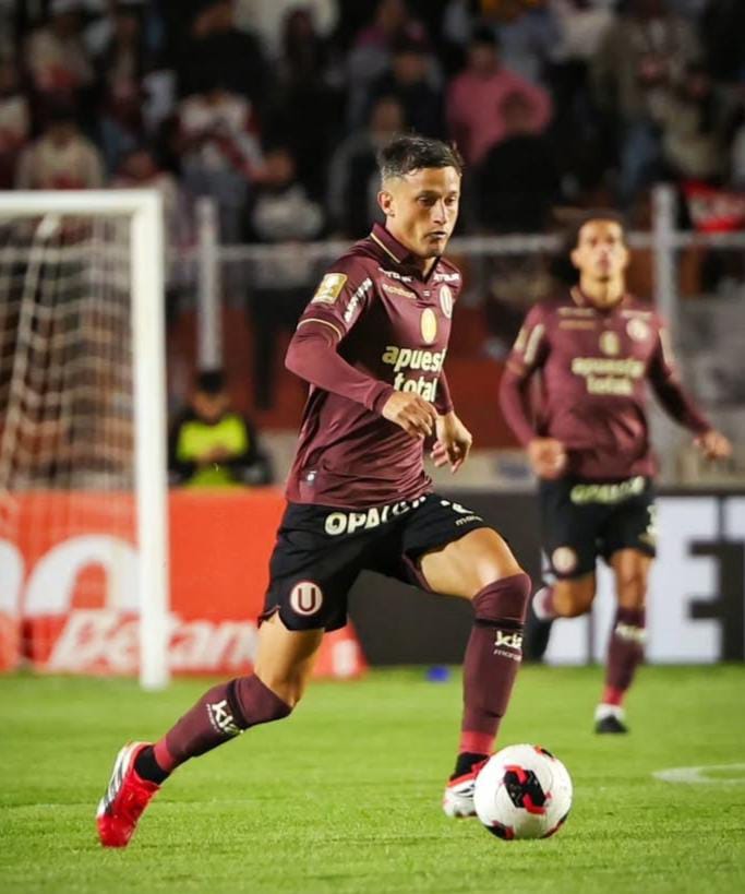 ElDejounte's tweet image. Viene cajamarca en el Monumental, o estos 2 empiezan a jugar y justificar su sueldo o Barco y Rabanal vam a tener que empezar a dar explicaciones, sobre todo Silveira que ya tiene más de 1 mes en reacondicionamiento 

Fara y Alzugaray ya están en el XI titular