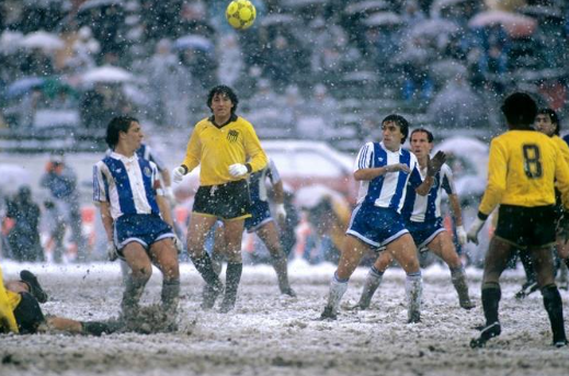 ElAndrew73Gamer's tweet photo. @marianherrrera Igualito a Peñarol vs Porto en Tokyo (1987) https://t.co/IJ46wRXqMv